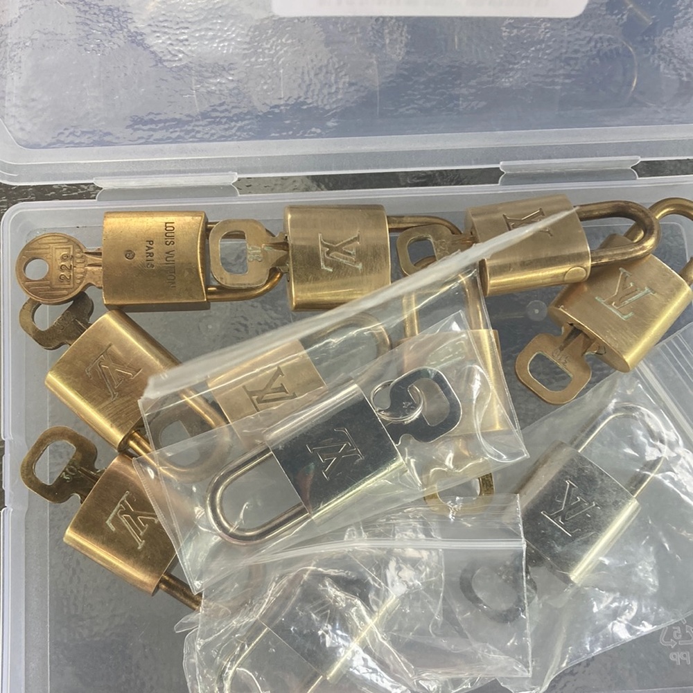 COPY - Lock and key pick one
